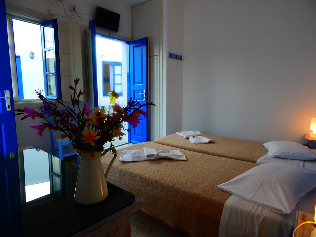 Evgenia Rooms And Apartments Folégandros Szoba fotó