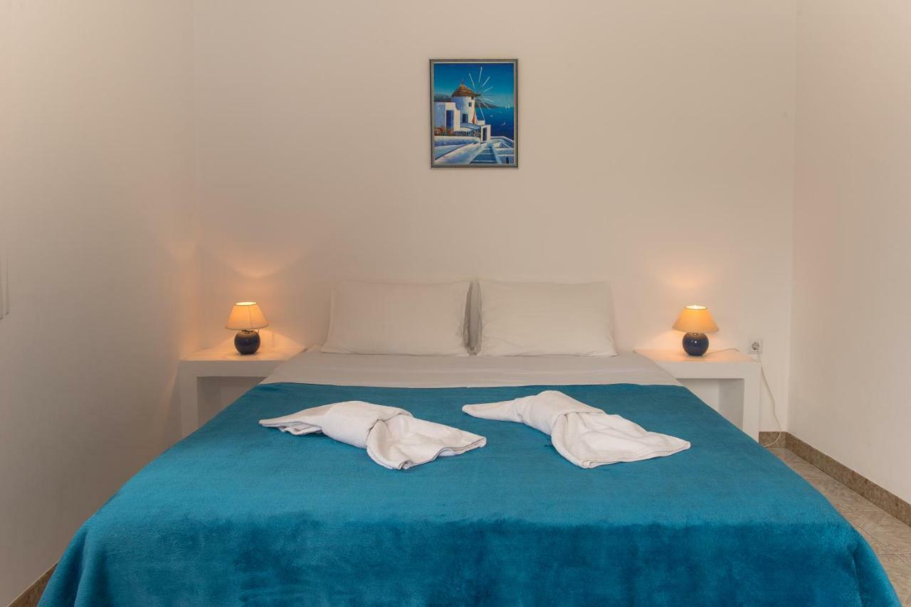 Evgenia Rooms And Apartments Folégandros Kültér fotó